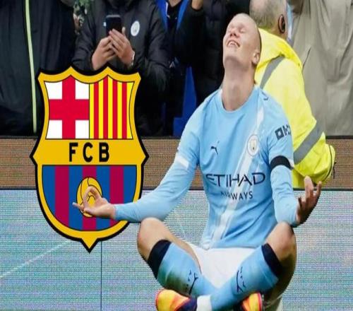 诺伊尔：没考虑重返德国队，希望活在当下和拜仁一起奋斗（诺伊尔：不考虑回归国家队，专注当下，与拜仁并肩作战）