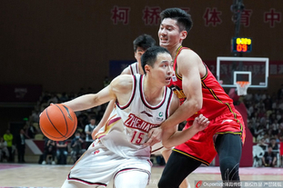 若日尼奥代表弗拉门戈赢下南美解放者杯，生涯再添重要冠军（若日尼奥随弗拉门戈夺解放者杯，职业生涯再添重磅荣誉）