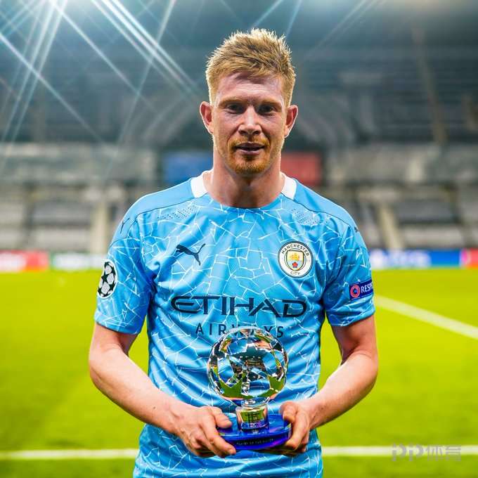 欧文突破防守助攻制胜（欧文突破撕裂防线送出致胜助攻）