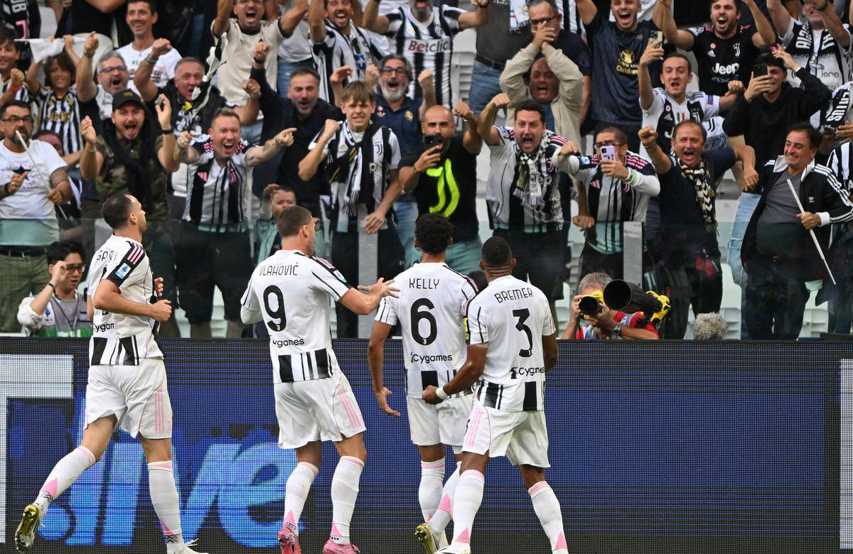 足球报：国安亚冠出局后，有球迷退了足协杯决赛的门票与酒店（足球报：亚冠出局后，部分国安球迷退订足协杯决赛门票和酒店）