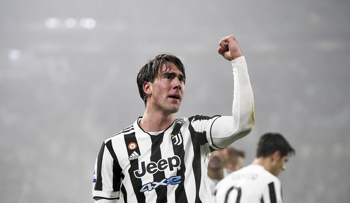 巴顿：李嗣镕一直很努力地训练，他的中超首秀应该是满分