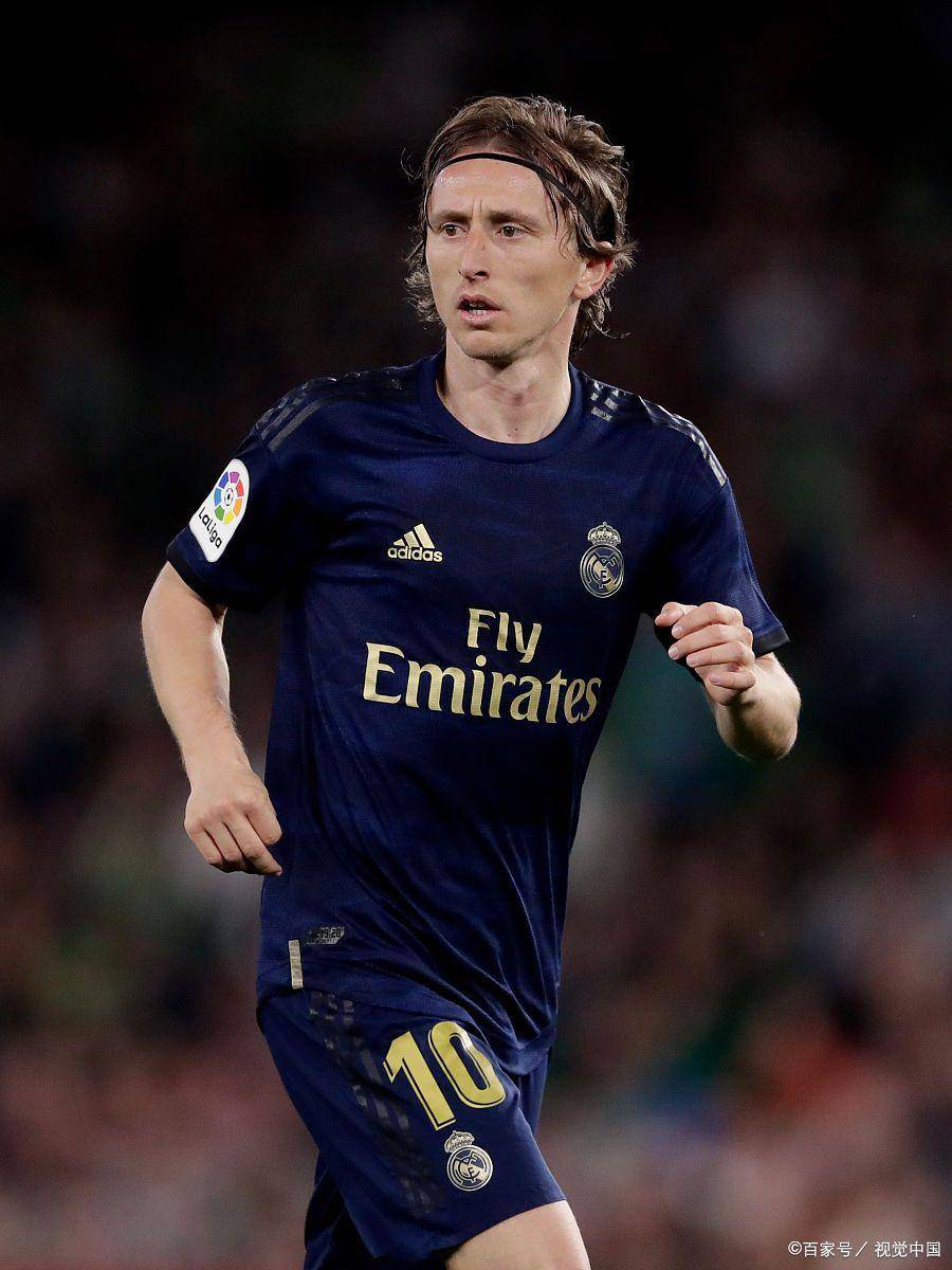 法甲半场：爱德华破门，朗斯1-0尼斯（半场战报：爱德华建功，朗斯暂1-0领先尼斯）