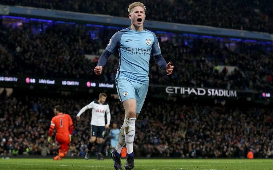 名记：苏亚雷斯拒绝乌拉圭民族邀请，暂时不考虑回归家乡球队（权威记者：苏亚雷斯婉拒乌拉圭民族队邀约，短期内无意回归家乡俱乐部）