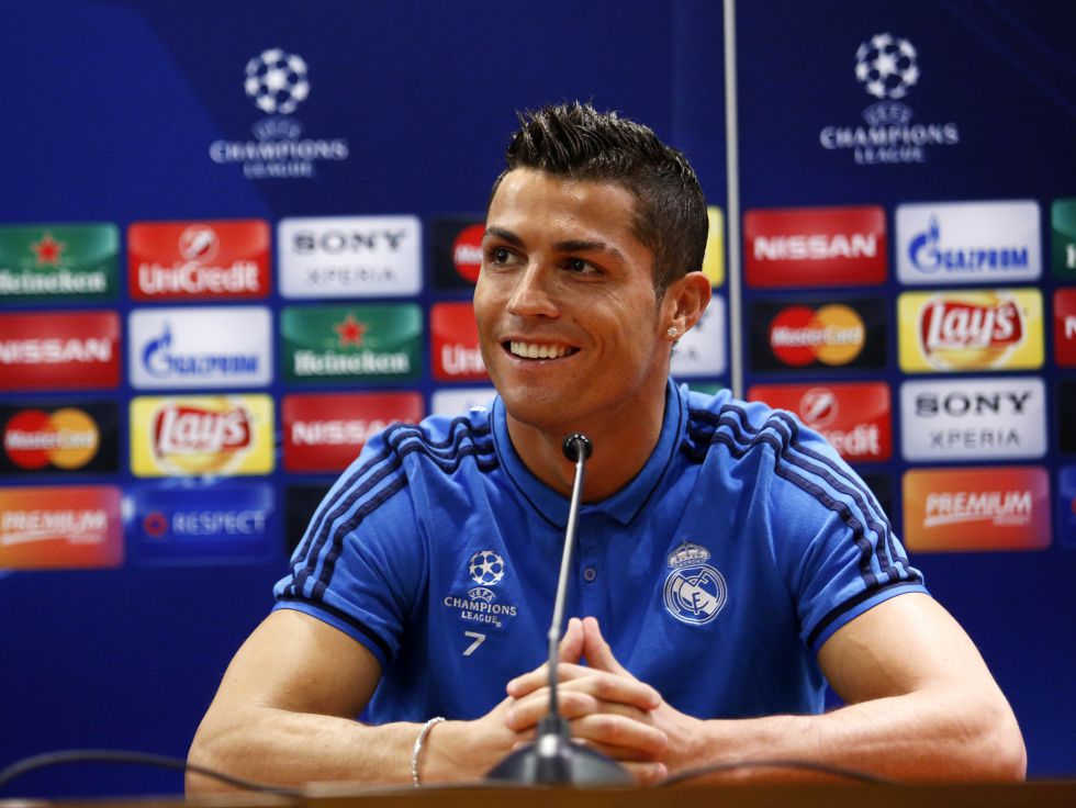 劳塔罗7个自然年意甲进球数上双，成为国米队史第四人（劳塔罗7个自然年意甲进球两位数，成国米队史第4人）