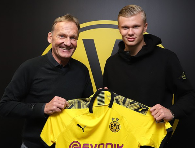 达洛特时隔19个月再度联赛破门，英超生涯首次在曼联主场进球（达洛特19个月后联赛再破门，英超生涯首度在老特拉福德建功）